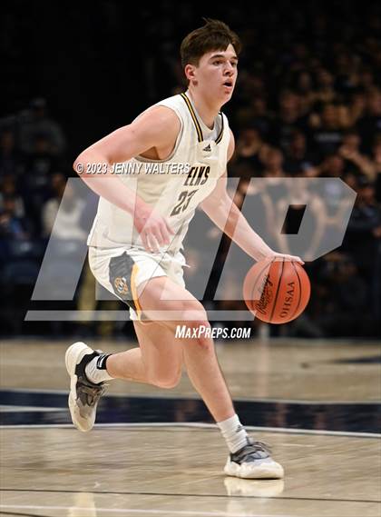 Thumbnail 1 in Centerville vs. Elder (OHSAA Division 1 Regional Semifinal) photogallery.