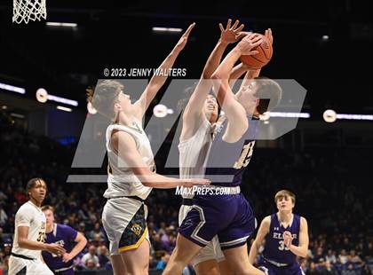 Thumbnail 1 in Centerville vs. Elder (OHSAA Division 1 Regional Semifinal) photogallery.