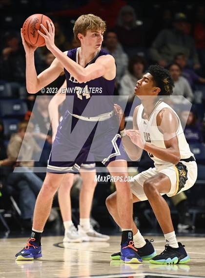 Thumbnail 3 in Centerville vs. Elder (OHSAA Division 1 Regional Semifinal) photogallery.