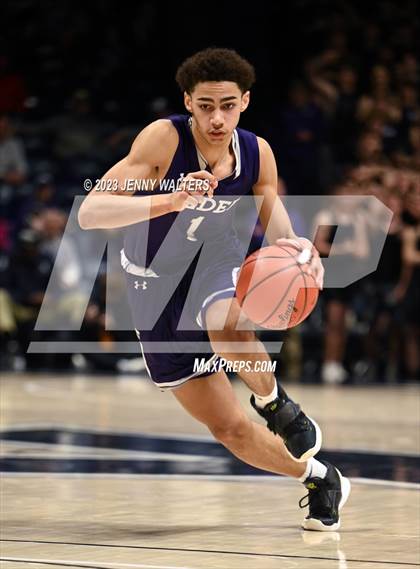 Thumbnail 2 in Centerville vs. Elder (OHSAA Division 1 Regional Semifinal) photogallery.