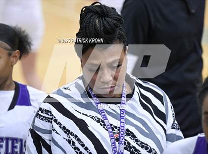 Thumbnail 3 in Garfield vs Holy Names Academy (3A Girls District 2) photogallery.