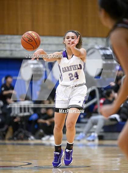 Thumbnail 1 in Garfield vs Holy Names Academy (3A Girls District 2) photogallery.
