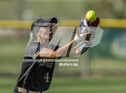Thumbnail 2 in Lincoln Southeast vs Columbus (HAC Tournament) photogallery.