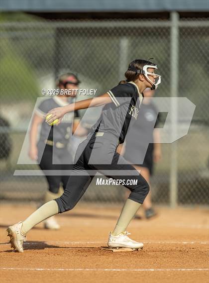 Thumbnail 3 in Lincoln Southeast vs Columbus (HAC Tournament) photogallery.