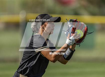 Thumbnail 3 in Lincoln Southeast vs Columbus (HAC Tournament) photogallery.
