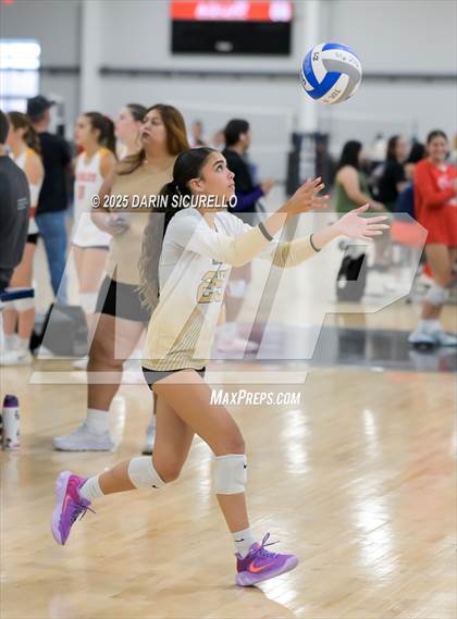 Thumbnail 3 in DuPont Manual vs. Moreau Catholic (Nike Tournament of Champions – Southwest) photogallery.
