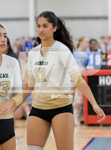 Thumbnail 1 in DuPont Manual vs. Moreau Catholic (Nike Tournament of Champions – Southwest) photogallery.