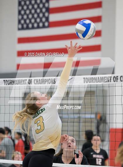 Thumbnail 1 in DuPont Manual vs. Moreau Catholic (Nike Tournament of Champions – Southwest) photogallery.