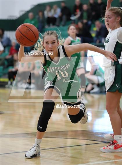 Thumbnail 3 in Waterford @ Fisher Catholic photogallery.