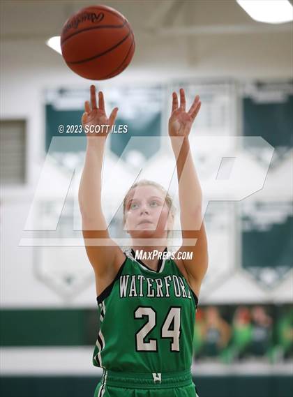 Thumbnail 2 in Waterford @ Fisher Catholic photogallery.