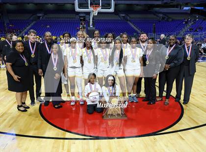 Thumbnail 3 in Canyon vs. La Vega (UIL 4A Basketball Final Medal Ceremony) photogallery.
