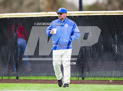 Thumbnail 2 in Hardin-Jefferson vs West Brook (Anahuac Tournament) photogallery.