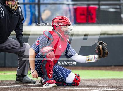 Thumbnail 2 in Hardin-Jefferson vs West Brook (Anahuac Tournament) photogallery.