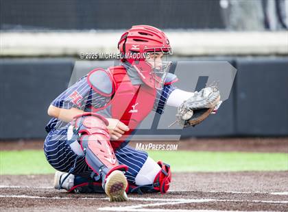 Thumbnail 3 in Hardin-Jefferson vs West Brook (Anahuac Tournament) photogallery.