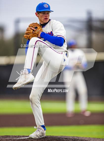 Thumbnail 2 in Hardin-Jefferson vs West Brook (Anahuac Tournament) photogallery.