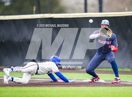 Thumbnail 1 in Hardin-Jefferson vs West Brook (Anahuac Tournament) photogallery.