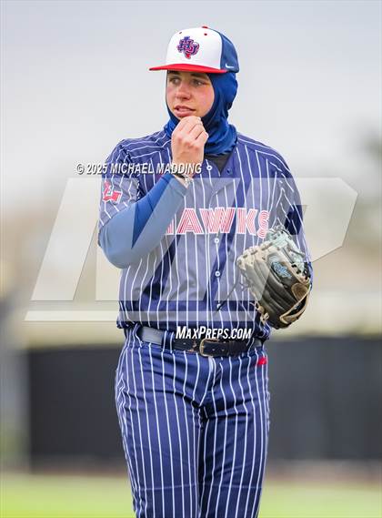 Thumbnail 1 in Hardin-Jefferson vs West Brook (Anahuac Tournament) photogallery.