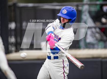 Thumbnail 3 in Hardin-Jefferson vs West Brook (Anahuac Tournament) photogallery.