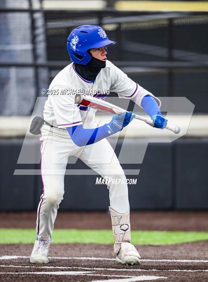 Thumbnail 3 in Hardin-Jefferson vs West Brook (Anahuac Tournament) photogallery.