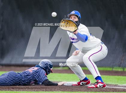 Thumbnail 3 in Hardin-Jefferson vs West Brook (Anahuac Tournament) photogallery.