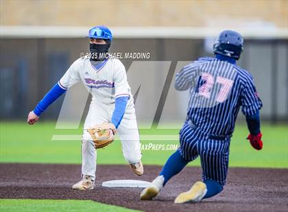 Thumbnail 2 in Hardin-Jefferson vs West Brook (Anahuac Tournament) photogallery.