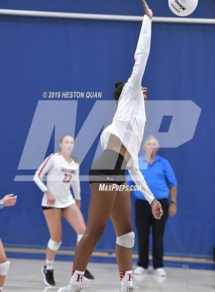 Thumbnail 2 in Palos Verdes vs. Upland (Dave Mohs Classic) photogallery.