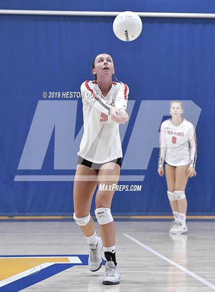 Thumbnail 2 in Palos Verdes vs. Upland (Dave Mohs Classic) photogallery.