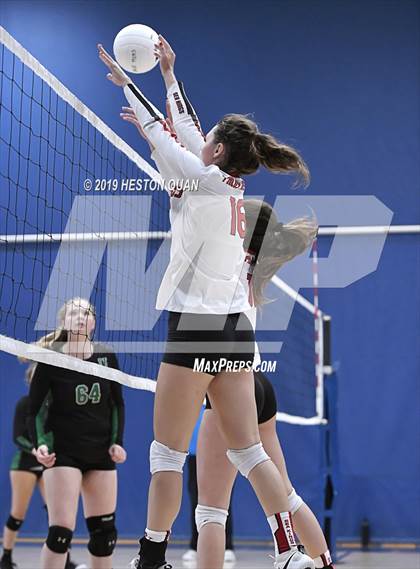 Thumbnail 1 in Palos Verdes vs. Upland (Dave Mohs Classic) photogallery.