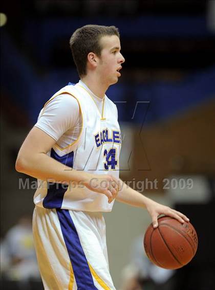 Thumbnail 3 in Bakersfield Christian vs. Kingsburg (CIF CS D4 Final) photogallery.