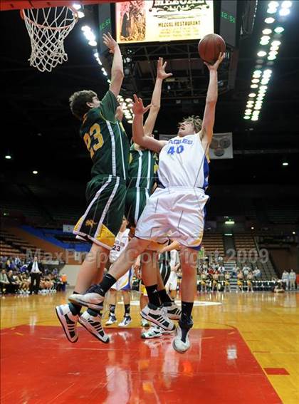 Thumbnail 2 in Bakersfield Christian vs. Kingsburg (CIF CS D4 Final) photogallery.