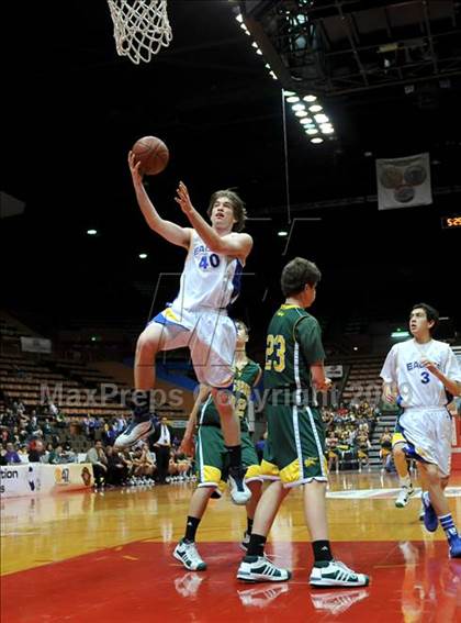 Thumbnail 3 in Bakersfield Christian vs. Kingsburg (CIF CS D4 Final) photogallery.