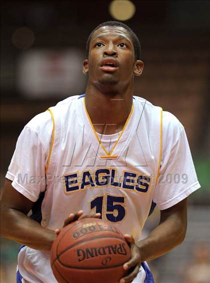 Thumbnail 1 in Bakersfield Christian vs. Kingsburg (CIF CS D4 Final) photogallery.