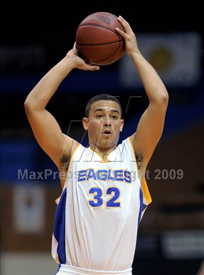Thumbnail 1 in Bakersfield Christian vs. Kingsburg (CIF CS D4 Final) photogallery.