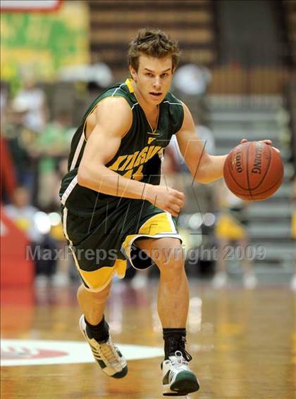 Thumbnail 1 in Bakersfield Christian vs. Kingsburg (CIF CS D4 Final) photogallery.