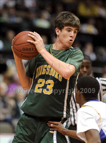 Thumbnail 1 in Bakersfield Christian vs. Kingsburg (CIF CS D4 Final) photogallery.