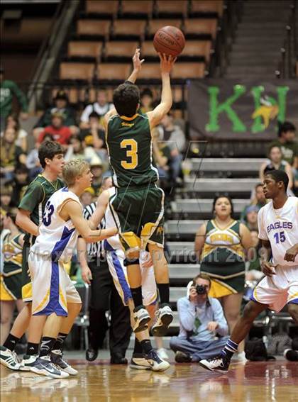 Thumbnail 1 in Bakersfield Christian vs. Kingsburg (CIF CS D4 Final) photogallery.