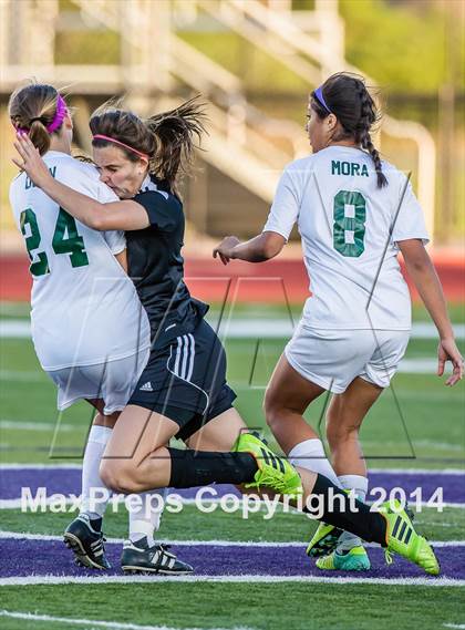 Thumbnail 3 in Brazoswood vs Clear Falls (UIL 5A Region III Quarterfinal)  photogallery.