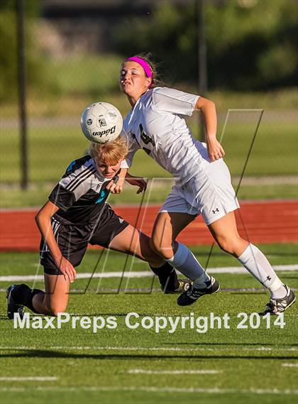 Thumbnail 2 in Brazoswood vs Clear Falls (UIL 5A Region III Quarterfinal)  photogallery.
