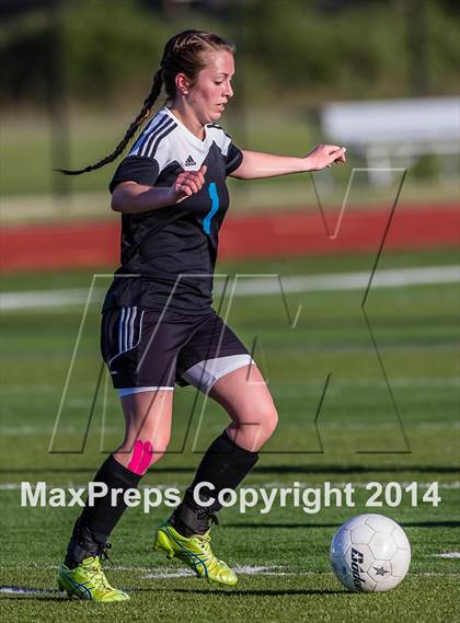 Thumbnail 3 in Brazoswood vs Clear Falls (UIL 5A Region III Quarterfinal)  photogallery.
