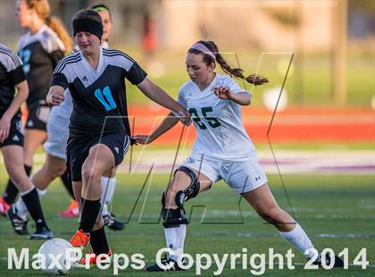 Thumbnail 3 in Brazoswood vs Clear Falls (UIL 5A Region III Quarterfinal)  photogallery.