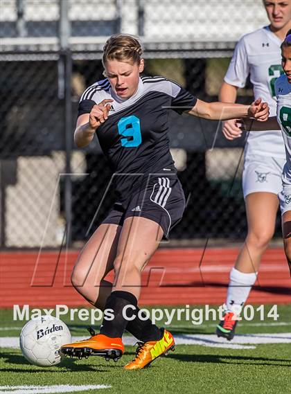 Thumbnail 1 in Brazoswood vs Clear Falls (UIL 5A Region III Quarterfinal)  photogallery.