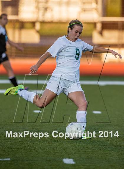 Thumbnail 3 in Brazoswood vs Clear Falls (UIL 5A Region III Quarterfinal)  photogallery.