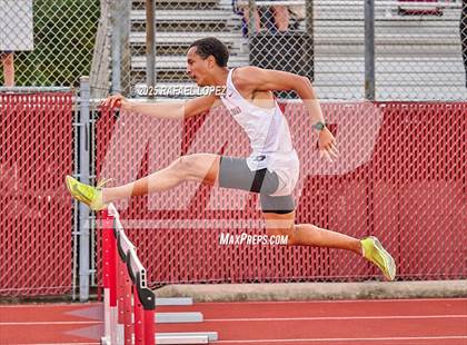 Thumbnail 1 in Eagle No Tax Relays (300M Hurdles) photogallery.