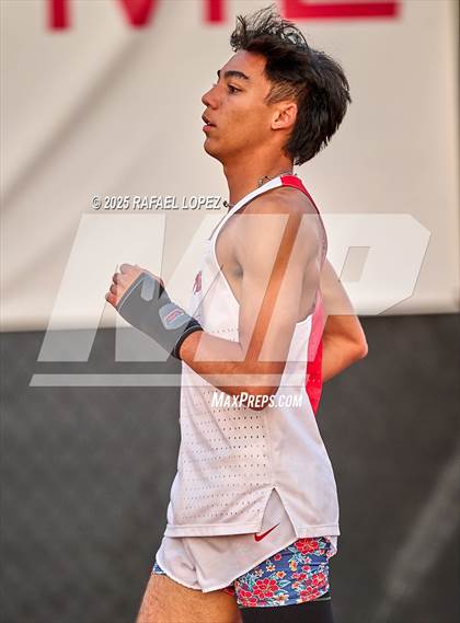Thumbnail 3 in Eagle No Tax Relays (300M Hurdles) photogallery.