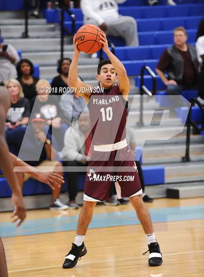 Thumbnail 2 in Dickinson vs. Pearland (McDonald's Texas Invitational) photogallery.
