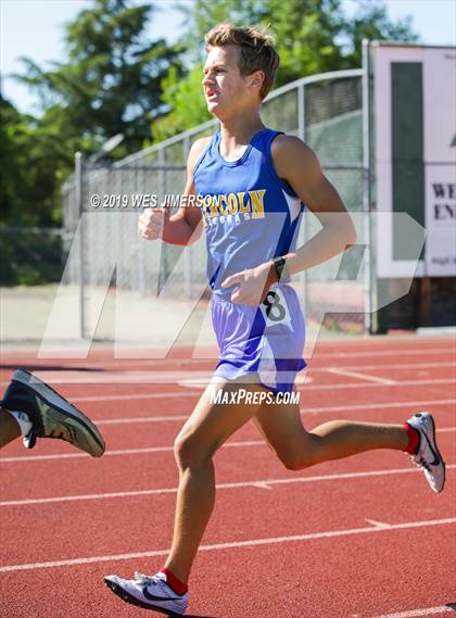Thumbnail 2 in FVL Championship Trials (800, 3200, Long Jump) photogallery.