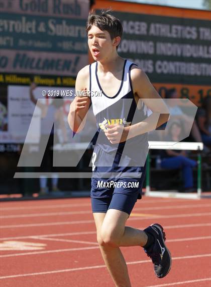 Thumbnail 2 in FVL Championship Trials (800, 3200, Long Jump) photogallery.