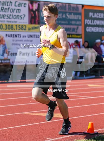 Thumbnail 1 in FVL Championship Trials (800, 3200, Long Jump) photogallery.