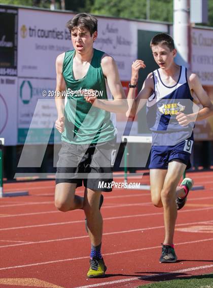 Thumbnail 1 in FVL Championship Trials (800, 3200, Long Jump) photogallery.