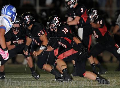 Thumbnail 3 in Troy vs. La Habra photogallery.